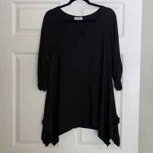 Black Ladies top. Longer length.